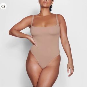 SKIMS Fits Everybody Square Neck Bodysuit- Sienna